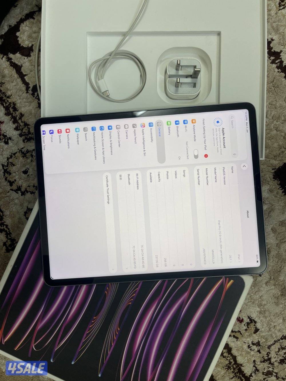 ايباد ابل برو 12.9 انش 256 قيقا الجيل السادس m2بطارية 98 مع الاغراض3