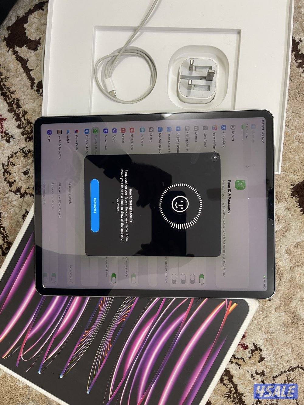 ايباد ابل برو 12.9 انش 256 قيقا الجيل السادس m2بطارية 98 مع الاغراض5