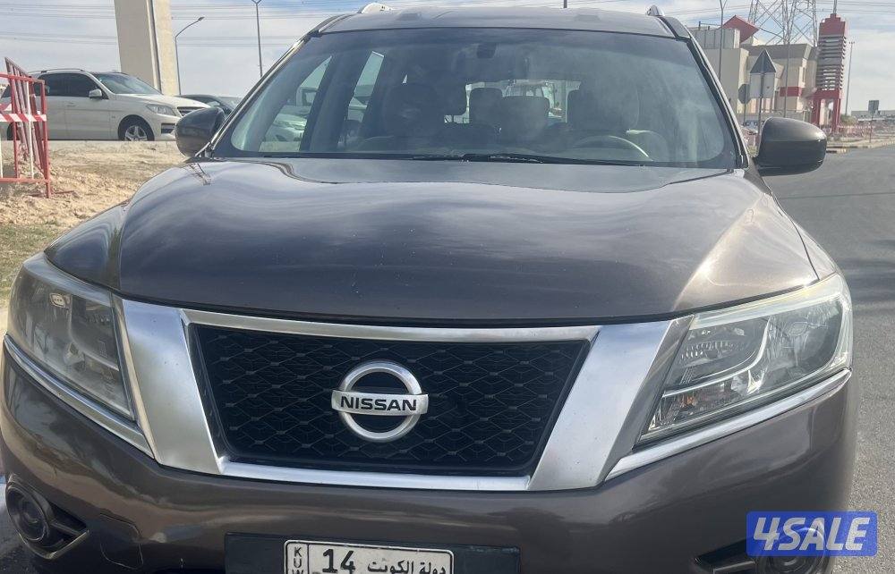 للبيع باثفندر ماشي 2003