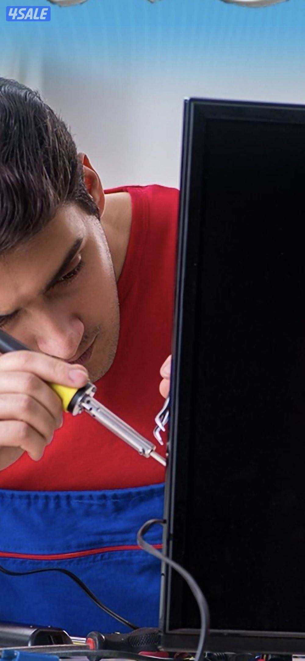 مطلوب فني تصليح شاشات لديه خبره كبيره0