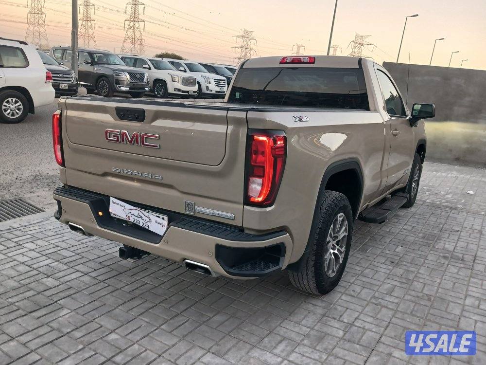 وانيت GMC . ELEVATDN موديل 2023 دبل قير. الفل6