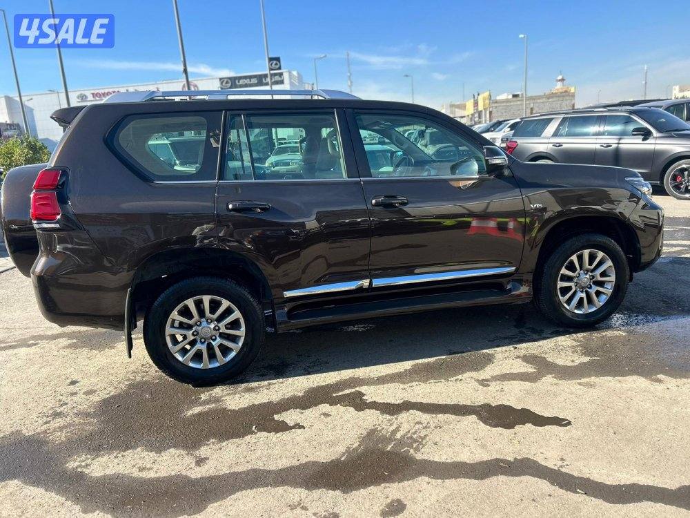 تويوتا لاند كروزر برادو VX-V6 موديل 2021 ماشى 25.000 k.m  وارد الساير3