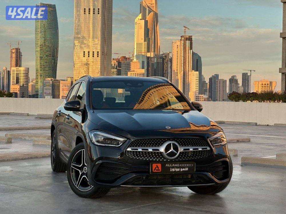 مرسيدسGLA200 موديل2022 عداد52الف وارد الملا تحت الكفاله لغاية20270