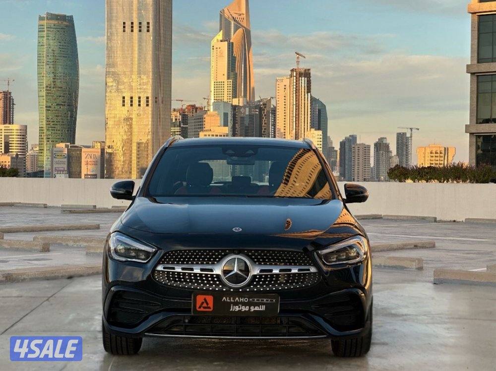 مرسيدسGLA200 موديل2022 عداد52الف وارد الملا تحت الكفاله لغاية20272