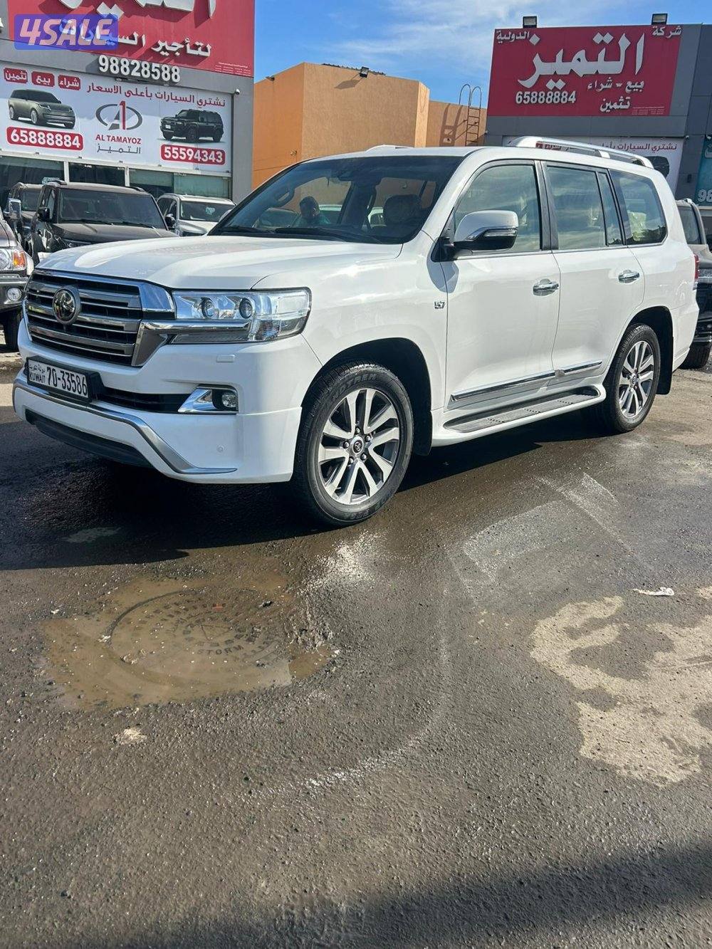 تويوتا لاندكروزر 5.7 VX.S -V8 موديل 2018 ماشى 175.000 k.m0