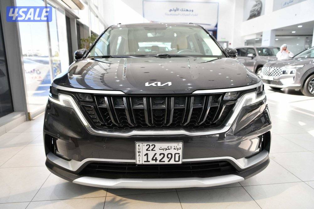 كيا كارنفال1