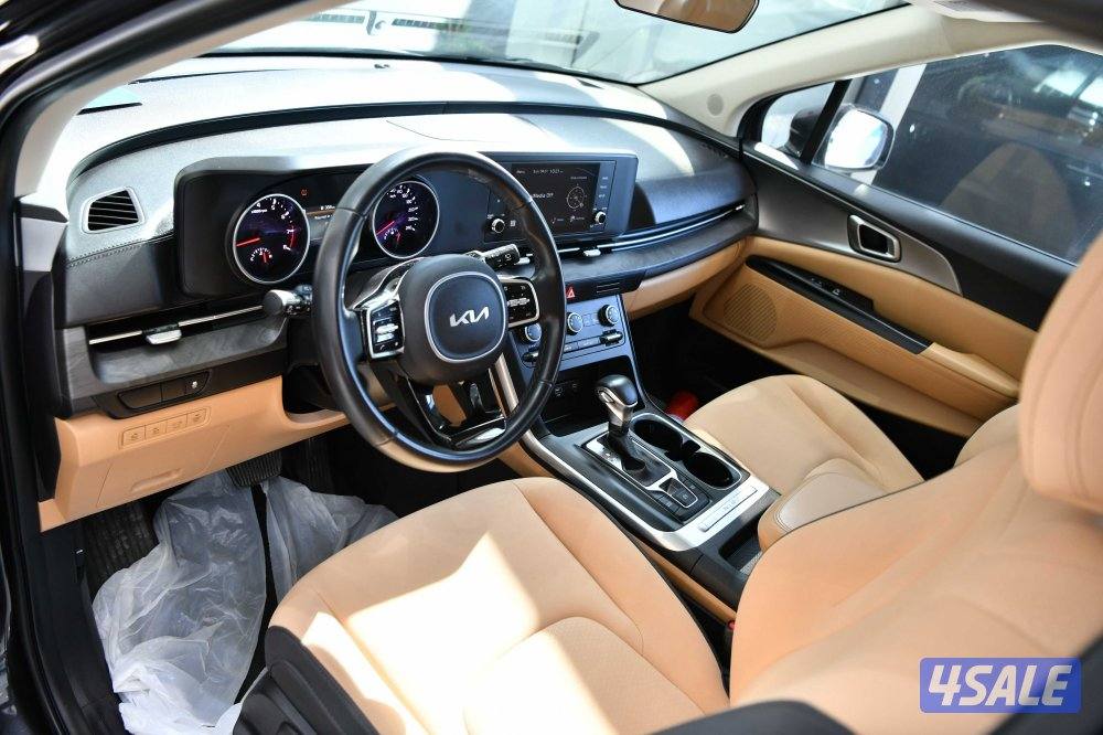 كيا كارنفال5