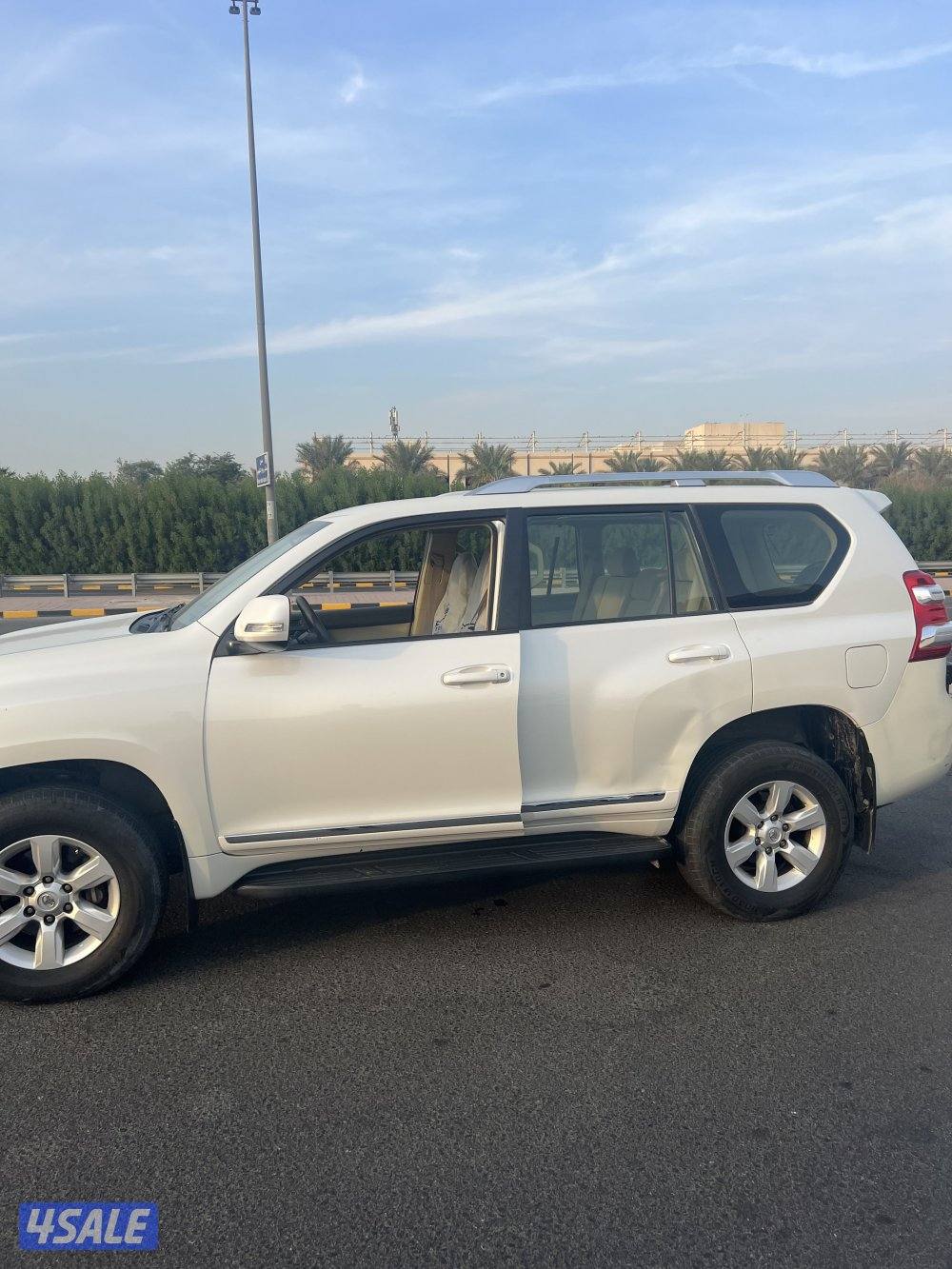 للبيع برادو مديل 2016 عداد216ألف ثلاجة بصمه سنسر بصمه بدون فتحة شرط0