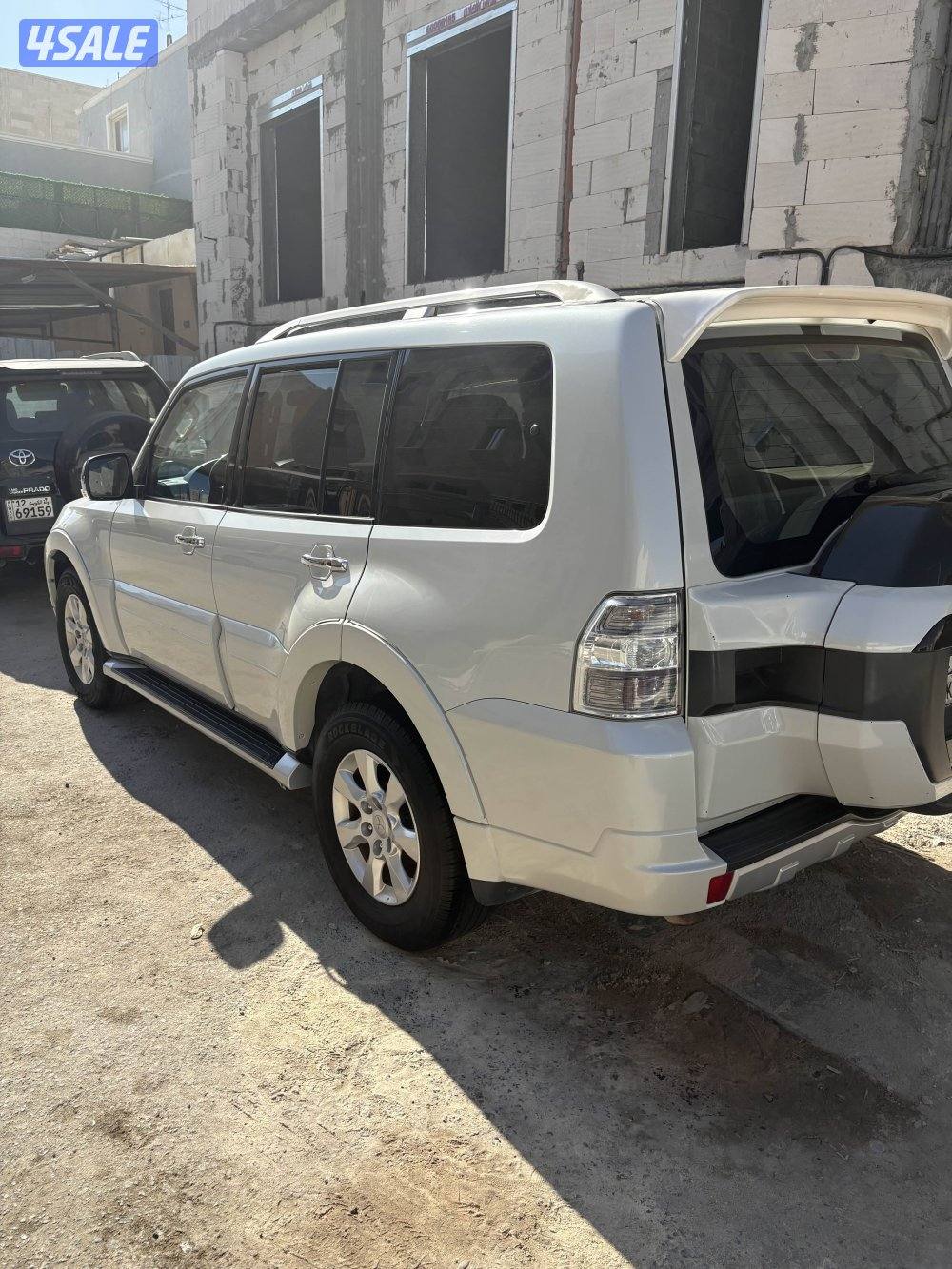 للبيع باجيرو 2016 شرط صبغ وكاله0