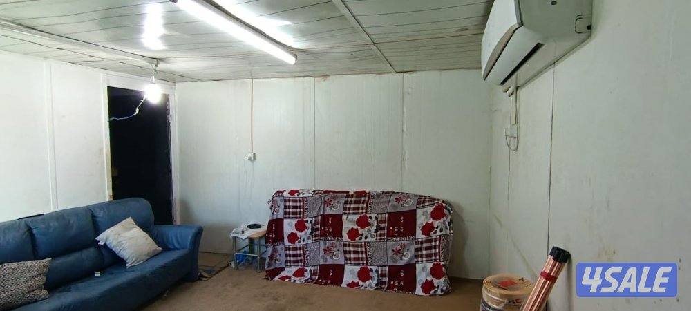 شاليه متنقل  مع تانك الماي و مكيف الحالة ممتازة ال حجم 4*62