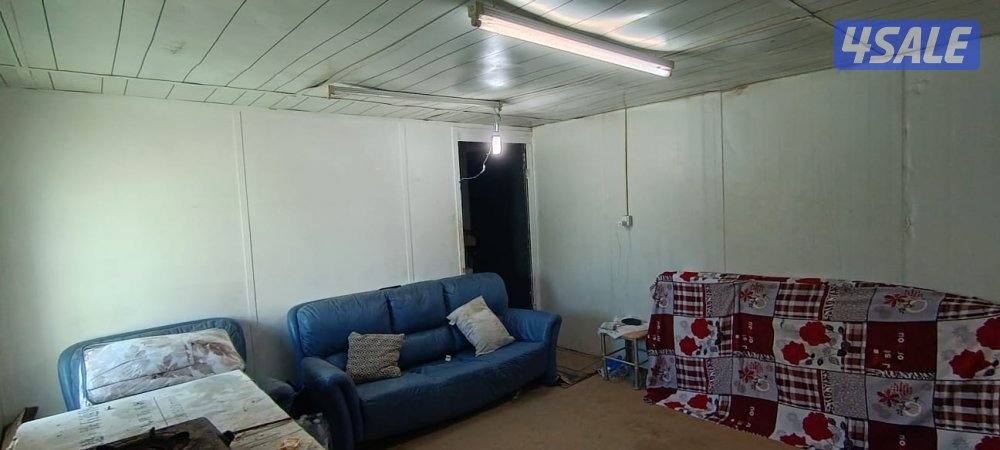 شاليه متنقل  مع تانك الماي و مكيف الحالة ممتازة ال حجم 4*61