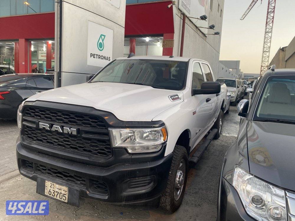 للبيع دوج رام بحالة ممتازة1