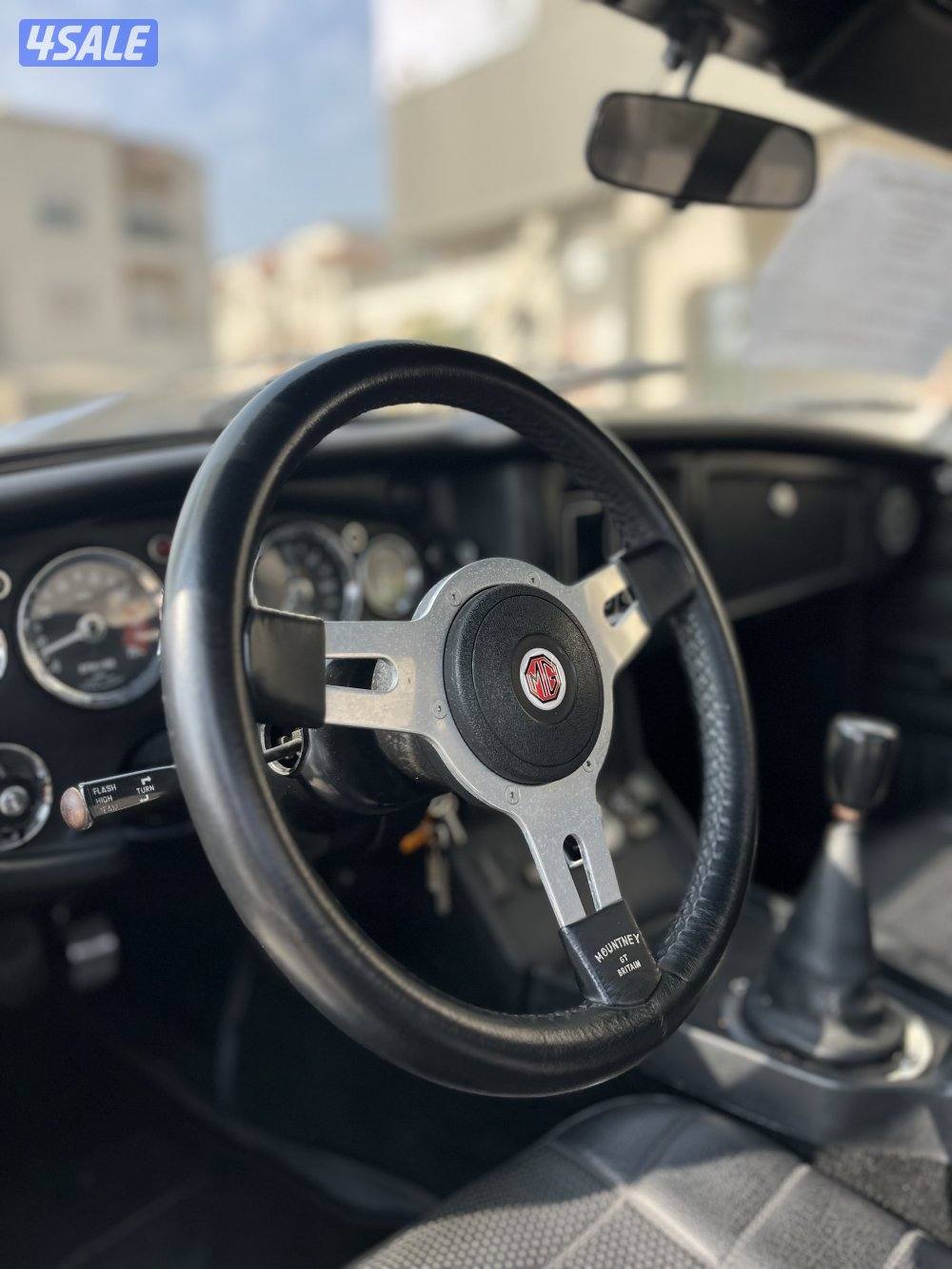 للبيع MG موديل 19757