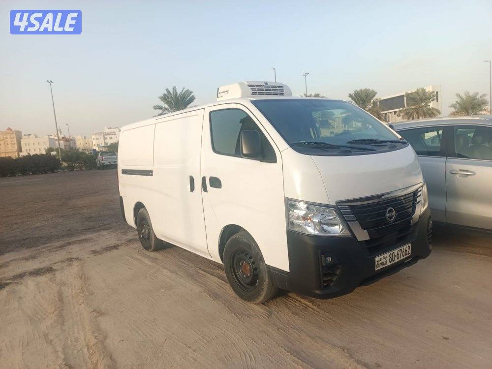 للبيع باص أورفان مديل 2024  الموتر جدا نضيف ماشي 56000 الف ثلاجه0