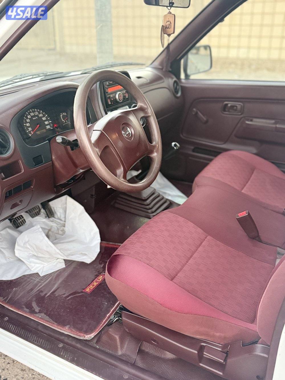 للبيع وانيت NISSAN4