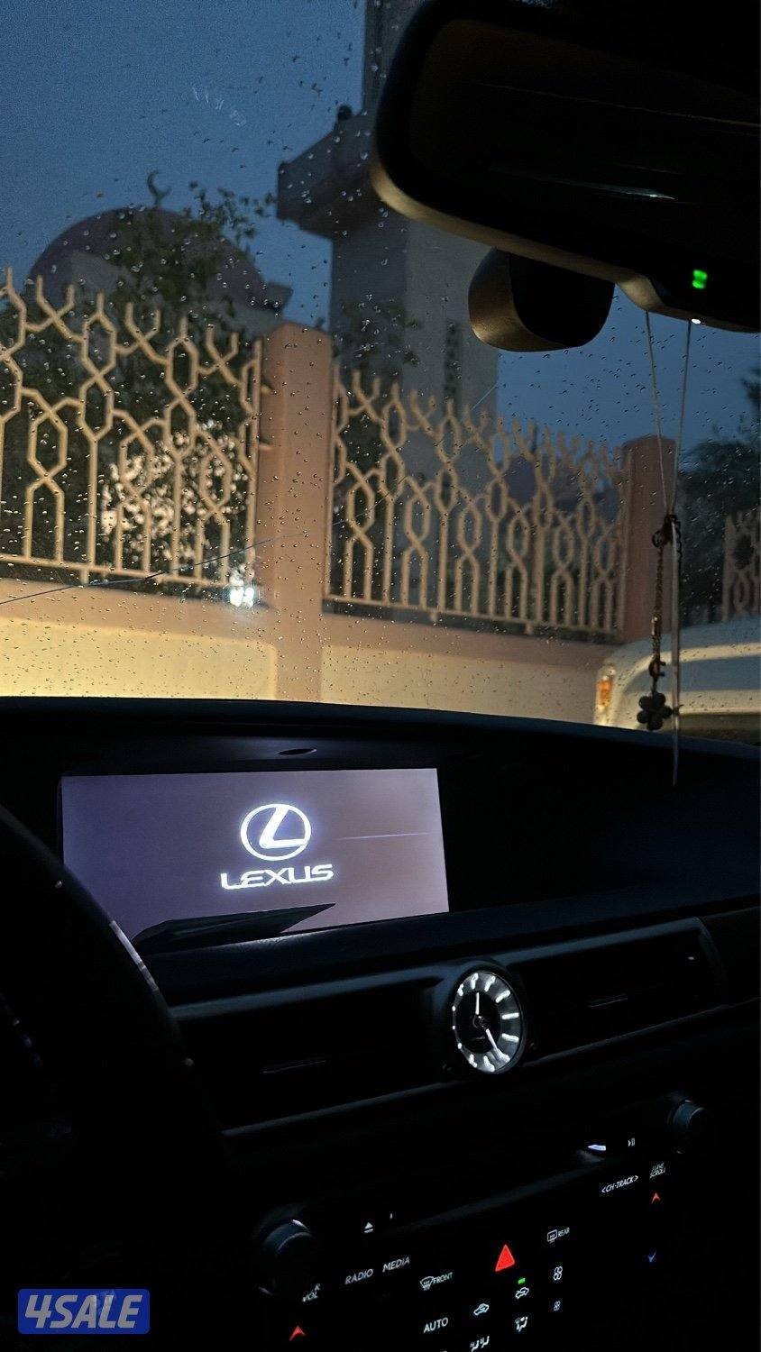 للبيع لكزز GS 350 موديل 20130