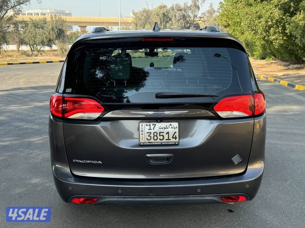 كرايزلر بايسيفكا 2019 العائلية5