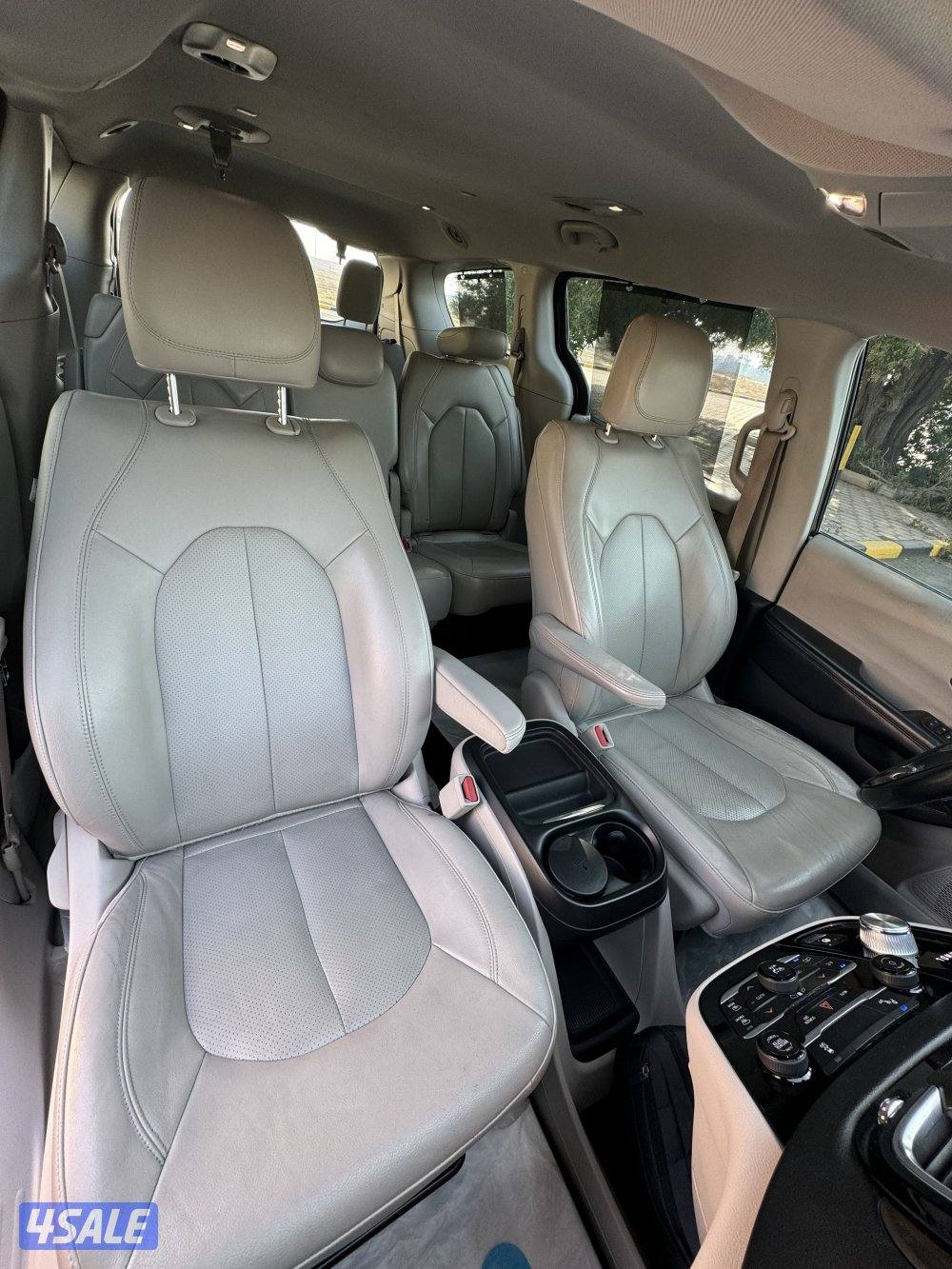 كرايزلر بايسيفكا 2019 العائلية11