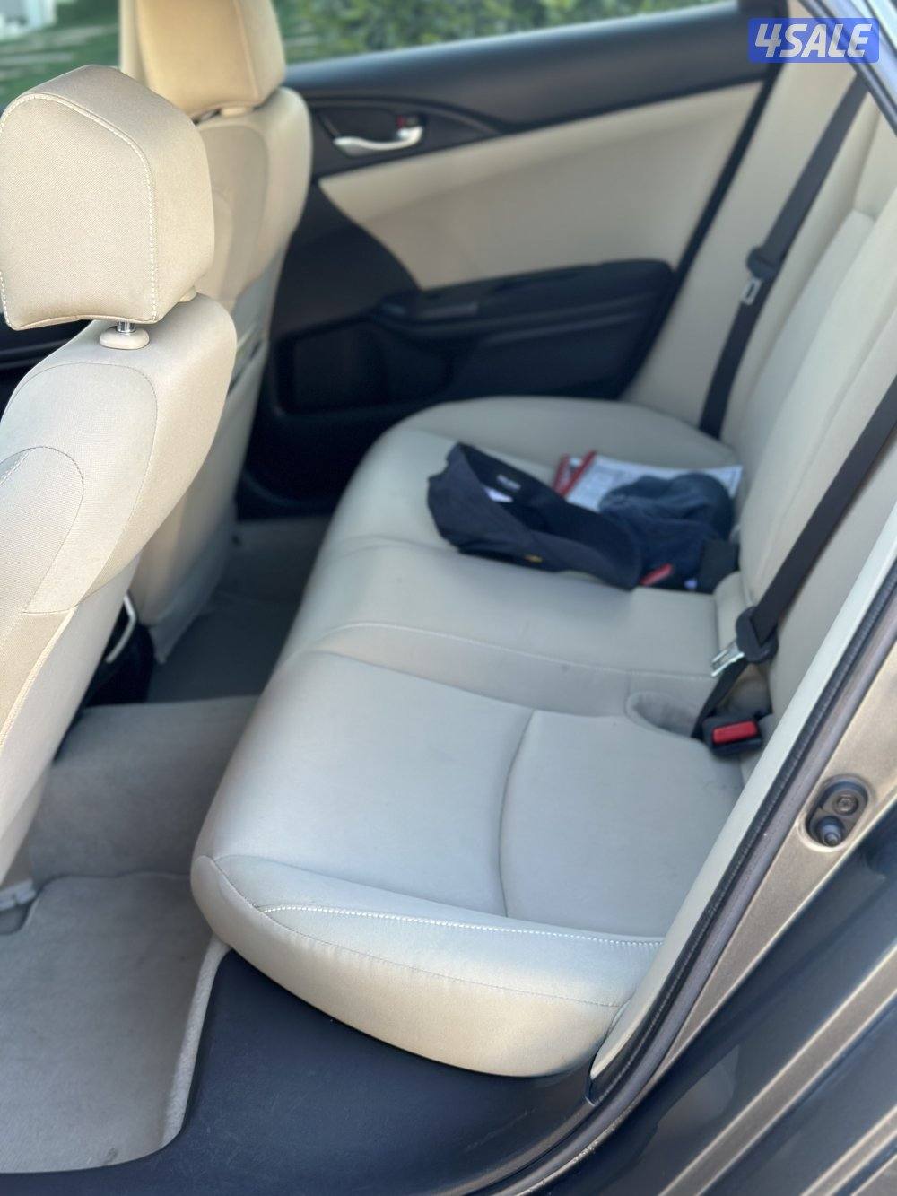 للبيع هوندا سيفيك 2020 بحالة ممتازه جداً8