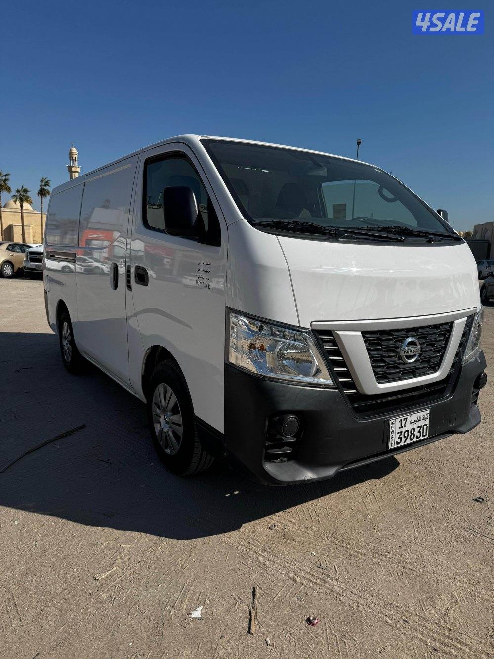 باص نيسان قير تماتيك عداد 906
