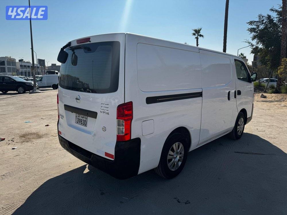 باص نيسان قير تماتيك عداد 908