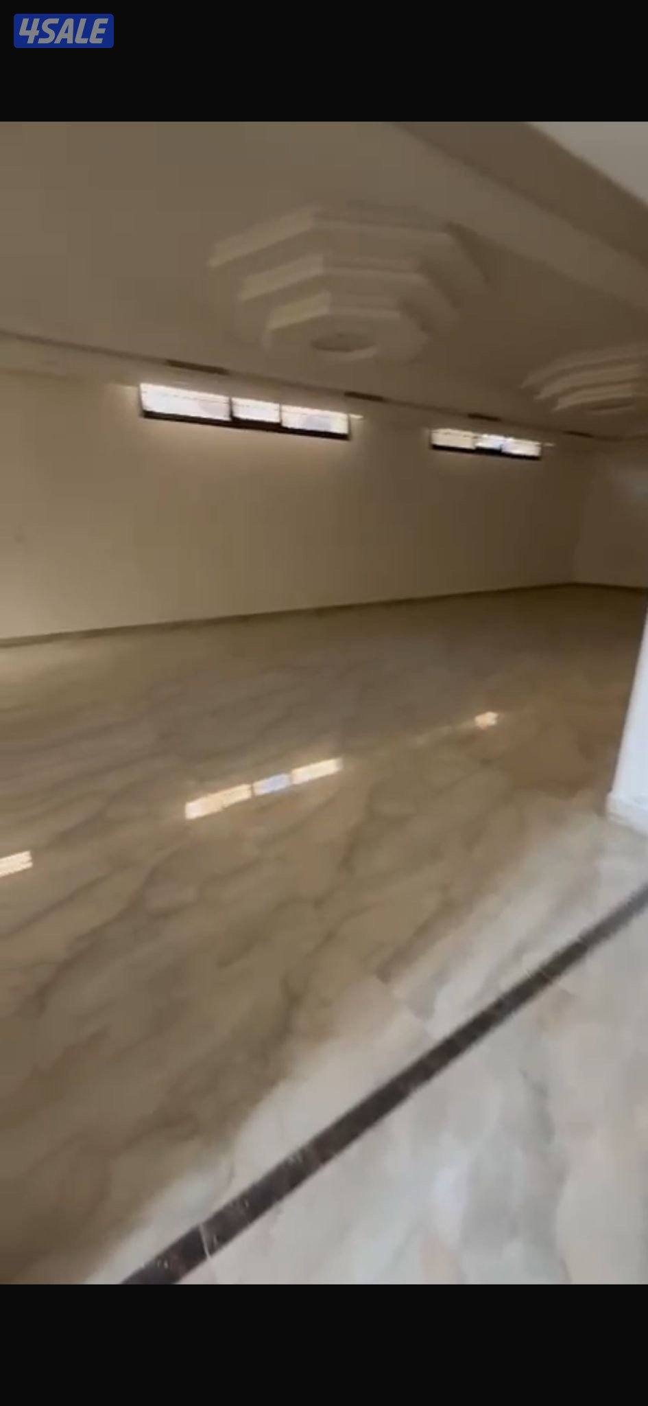 يوجد لدينا مخزن مساحه  ٧ في ١٤ / والثاني ٧ في  ٥ مدخل خاص2