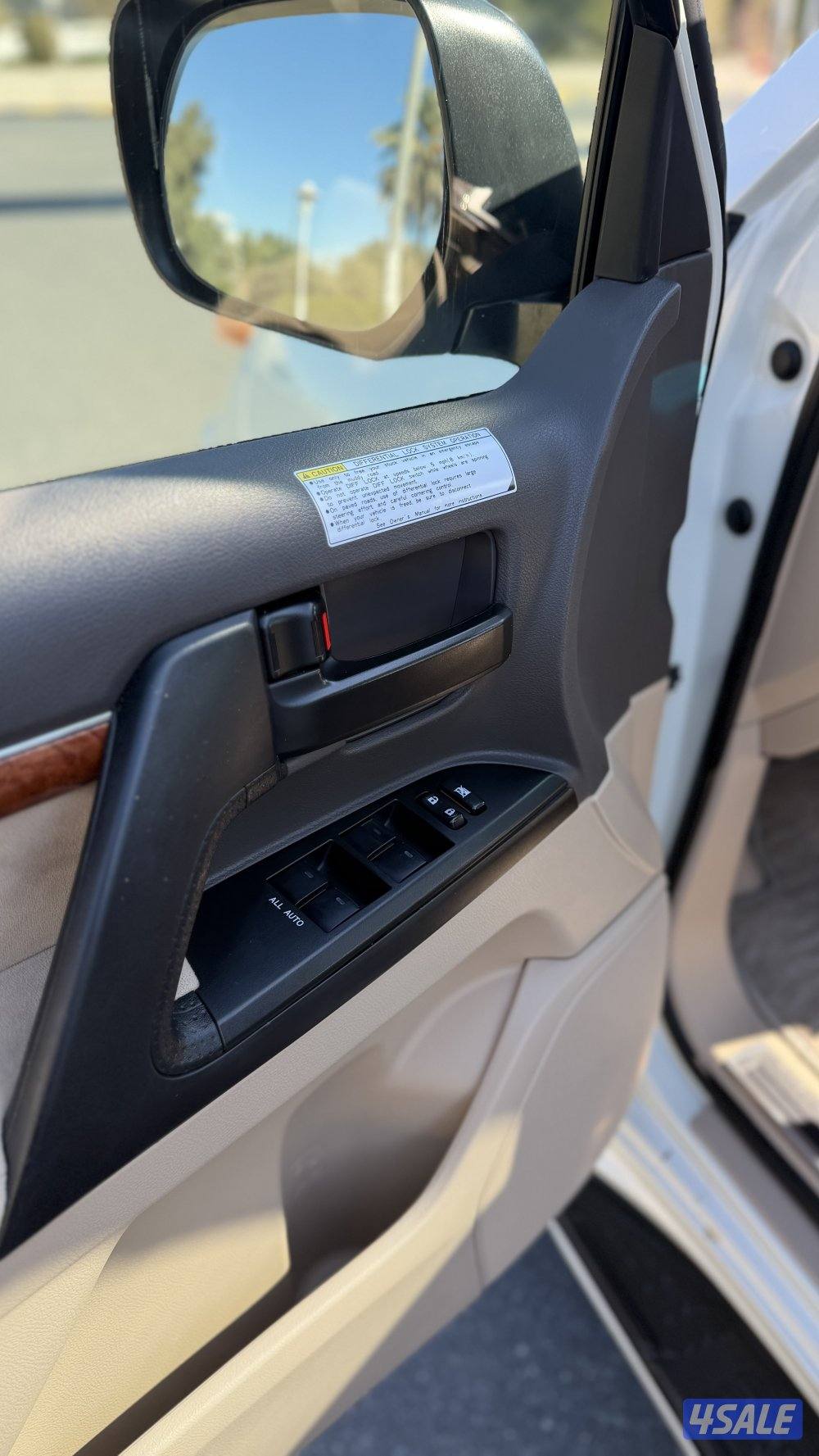 لاندكروزر 2015 ماشي 188 الف 8 سلندر8