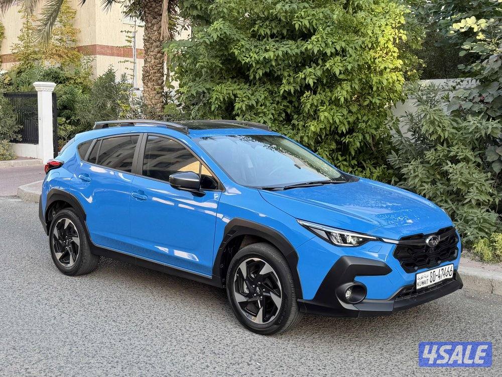 Subaro Crosstrek 19.000km model 2023 full option original paint0