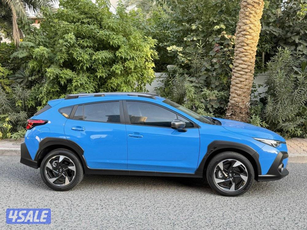 Subaro Crosstrek 19.000km model 2023 full option original paint2