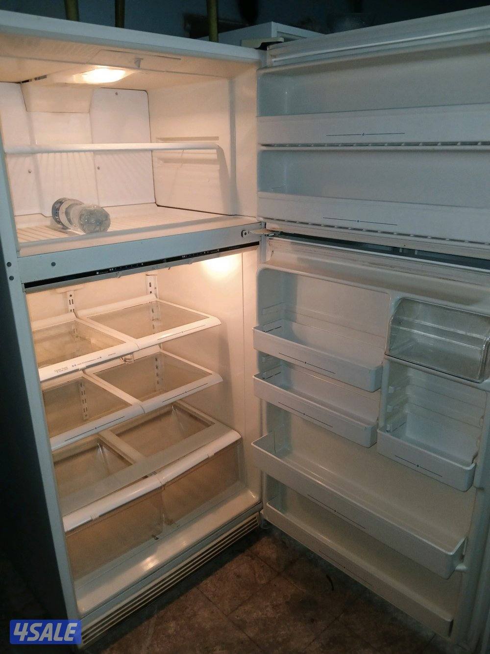 للبيع ثلاجات أمريكي وياباني عائلية 24 قدم بحاله جيده جدا1