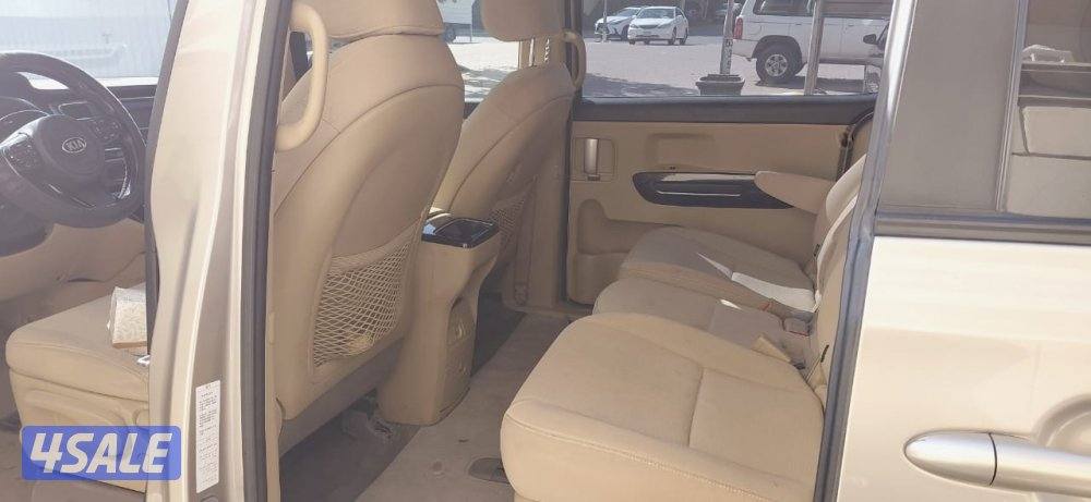 للبيع كيا كرنفال شرط الفحص قير مكينه شاصي 20165