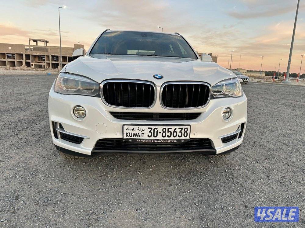 بي ام X5 موديل ٢٠١٥ بحالة ممتازة7
