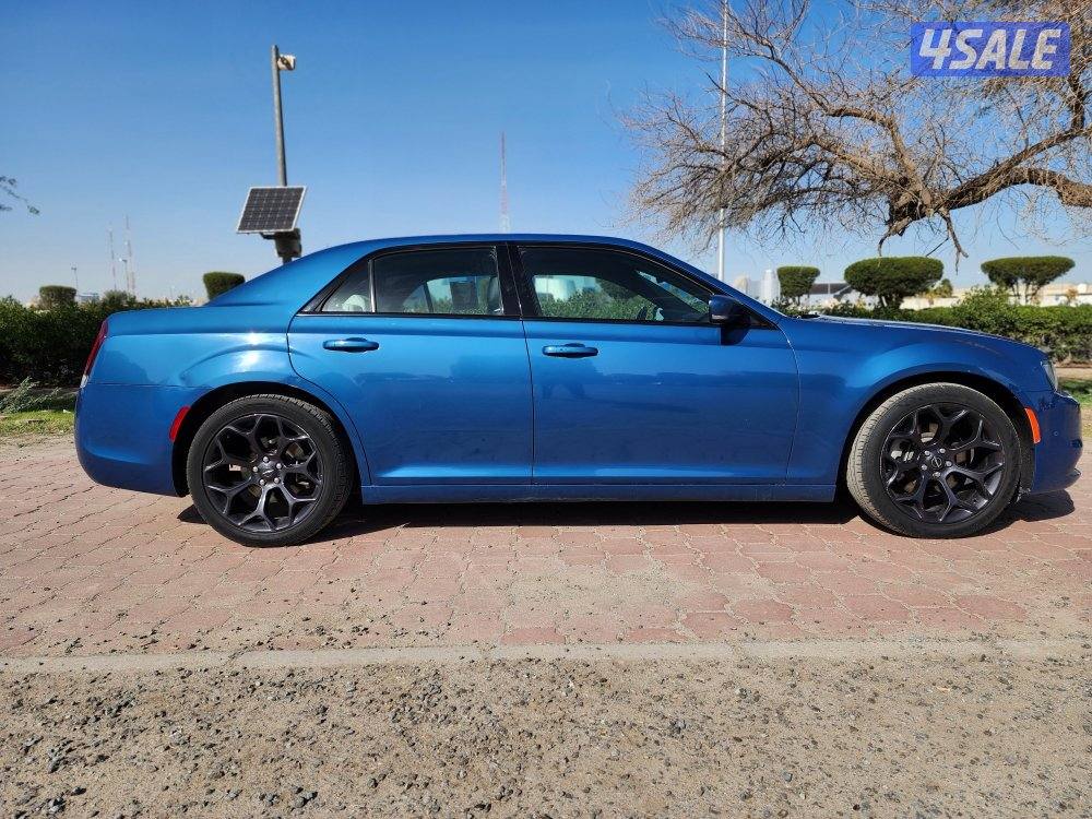 كرايسلر 300S ، ٦ سلندر موديل2021 عداد99ألف شرط الفحص فل أوبشن عدا فتحة3