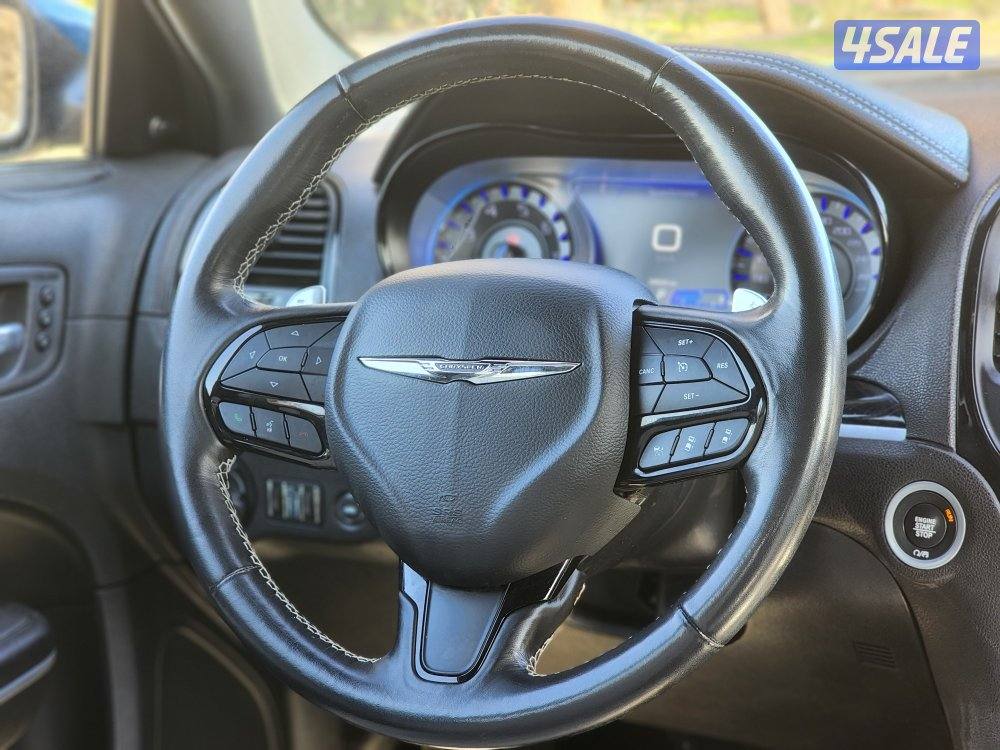 كرايسلر 300S ، ٦ سلندر موديل2021 عداد99ألف شرط الفحص فل أوبشن عدا فتحة8