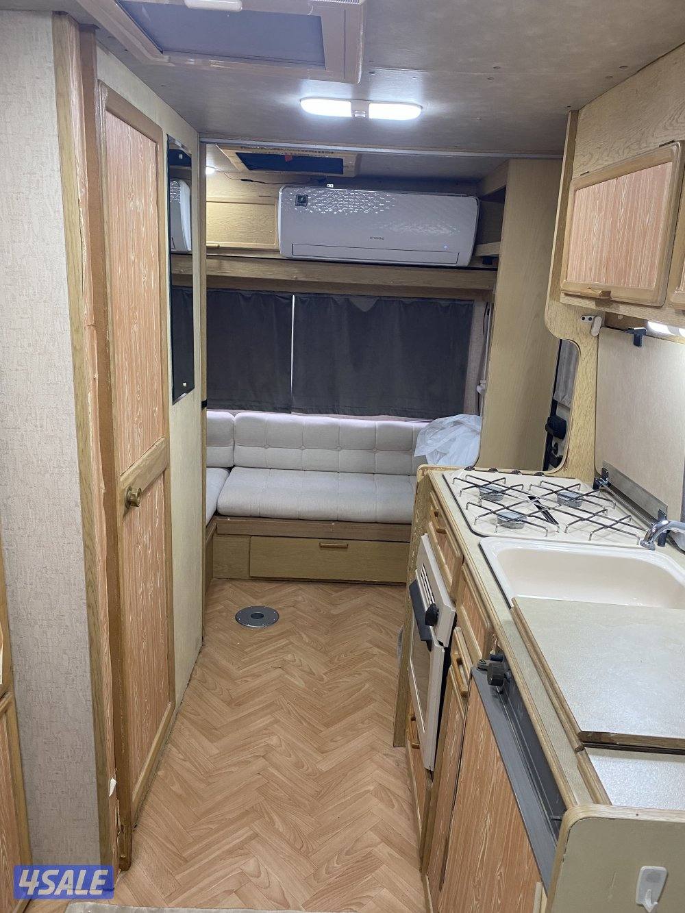 للبيع كرفان اوروبي ٢٠ قدم1