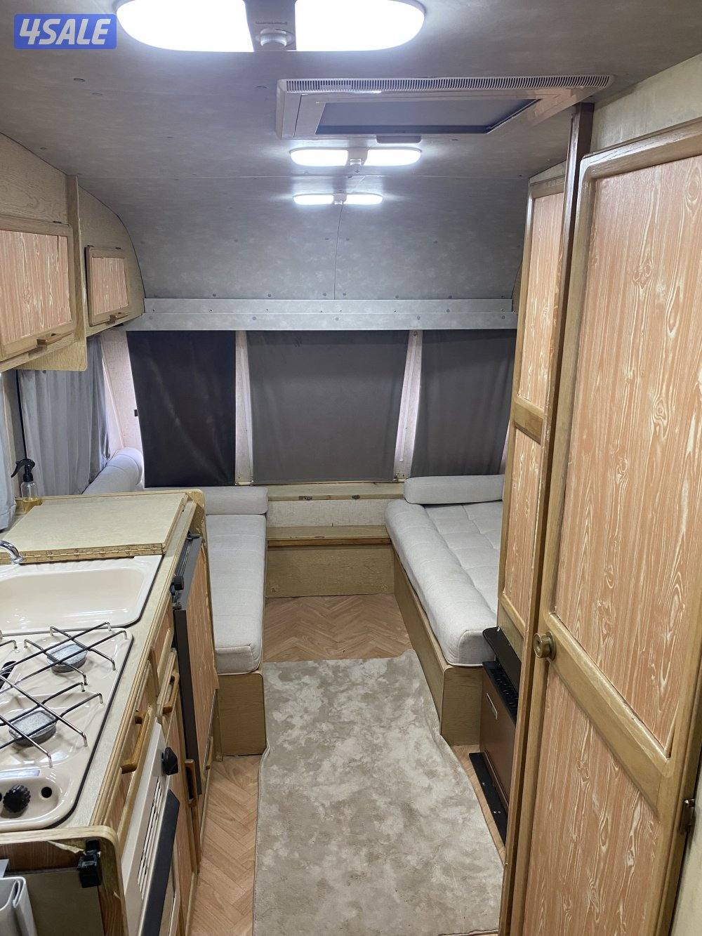 للبيع كرفان اوروبي ٢٠ قدم3