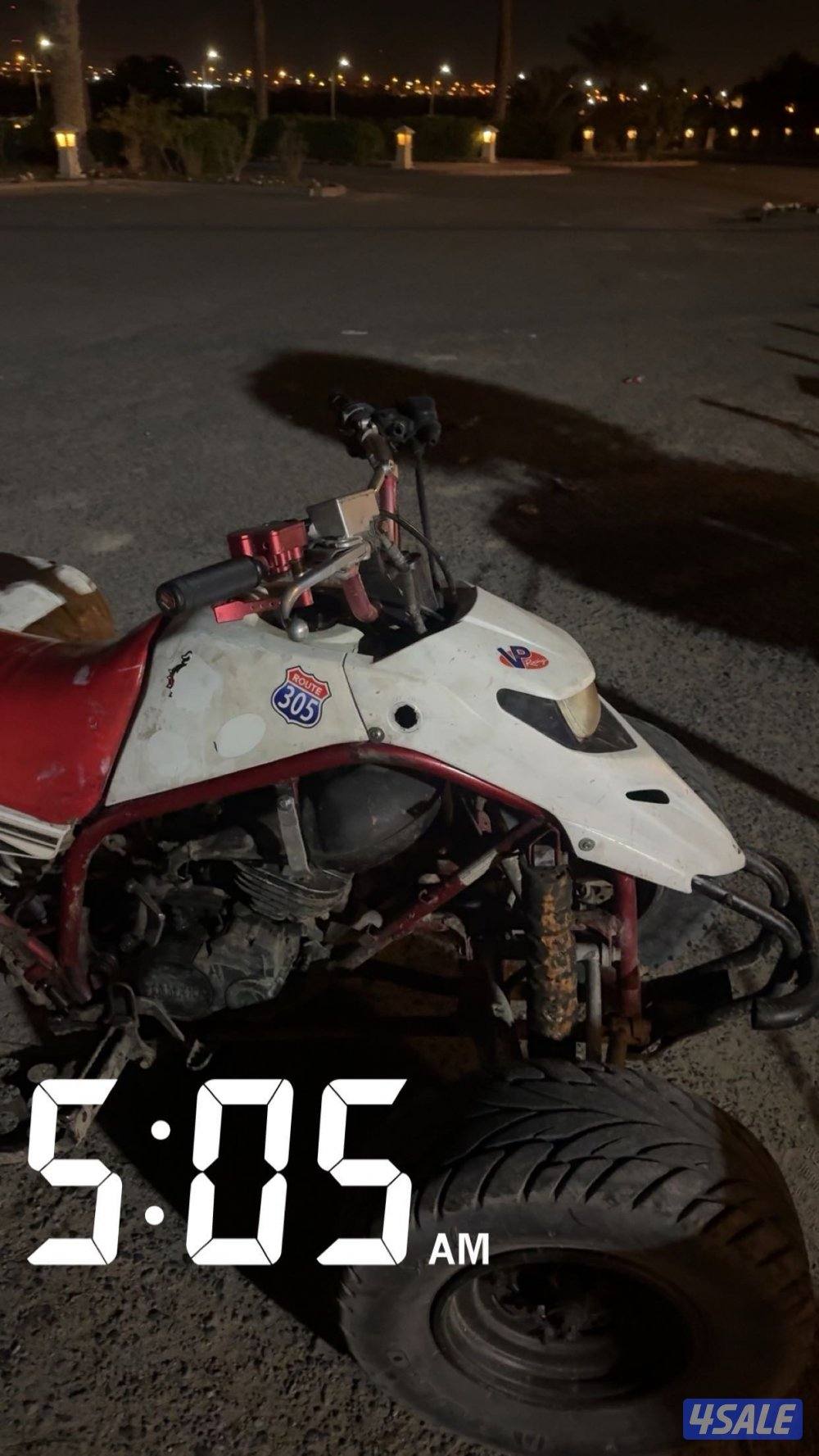 بقي يماها بلاستر ٢٠٠٦ شغال او مو ناقصه شي عليه ايزي دعسه او شوته1