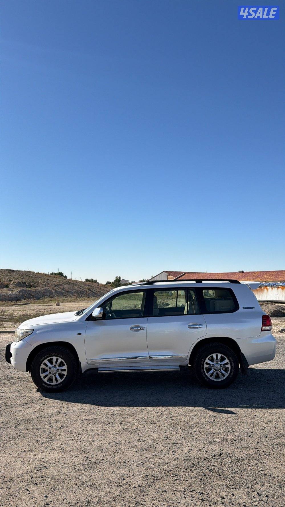 لبيع لاند كروز GXR 20011 شرط الفحص كامل مواصفات 8سلندر5