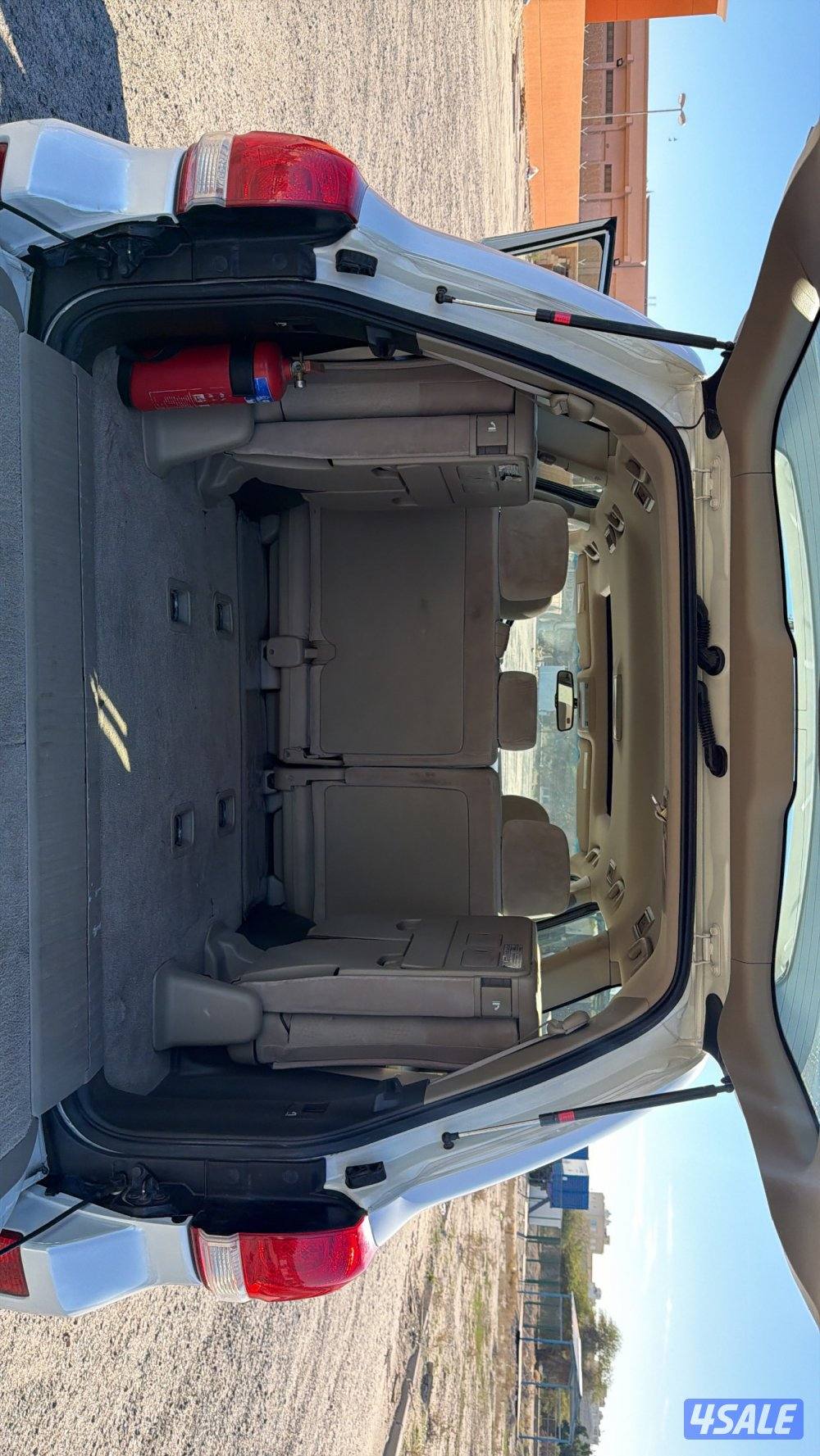 لبيع لاند كروز GXR 20011 شرط الفحص كامل مواصفات 8سلندر9