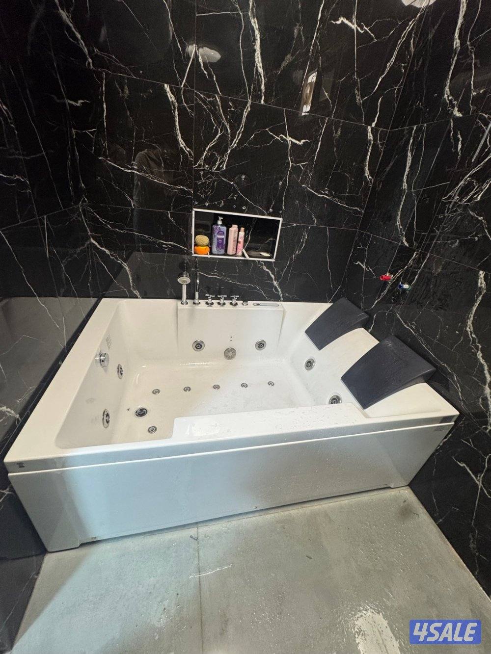 للبيع جكوسي نفرين سعر الشراء 400 تحت الكفاله0