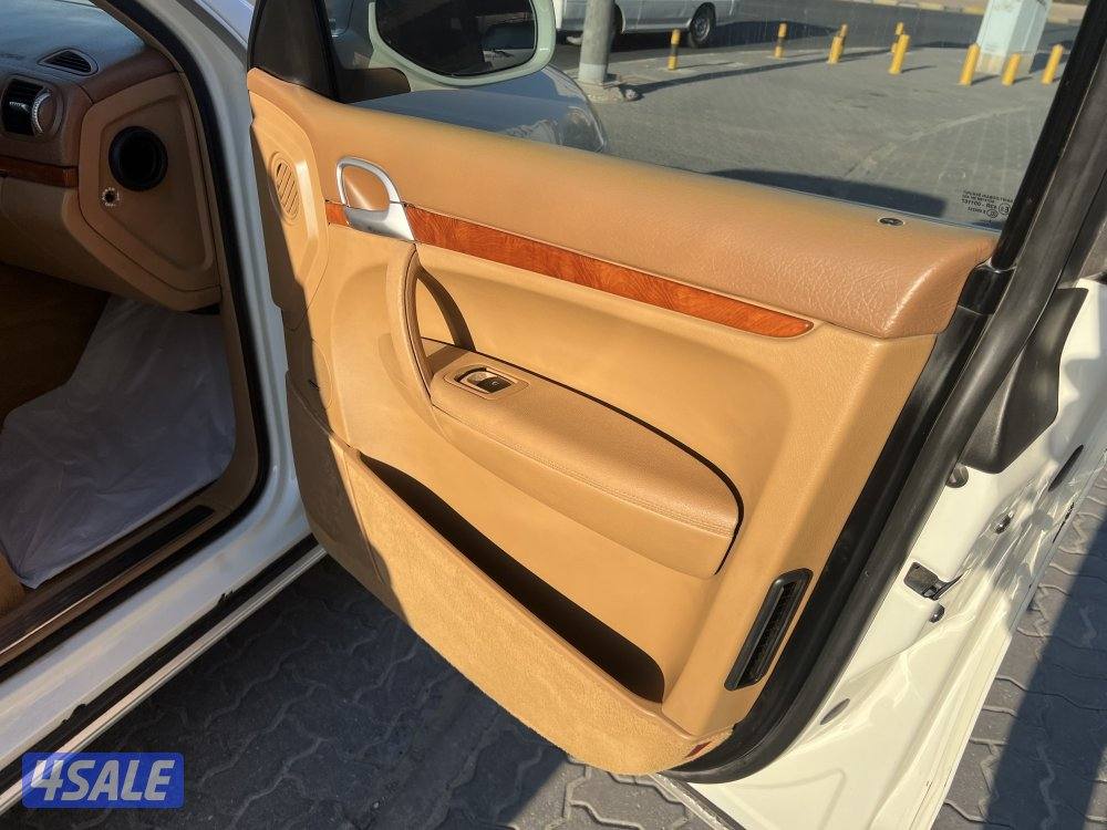 كايينs-٨ سلندر-٢٠٠٩-عداد١٧٨الف-حالة ممتازة واستخدام يومي8