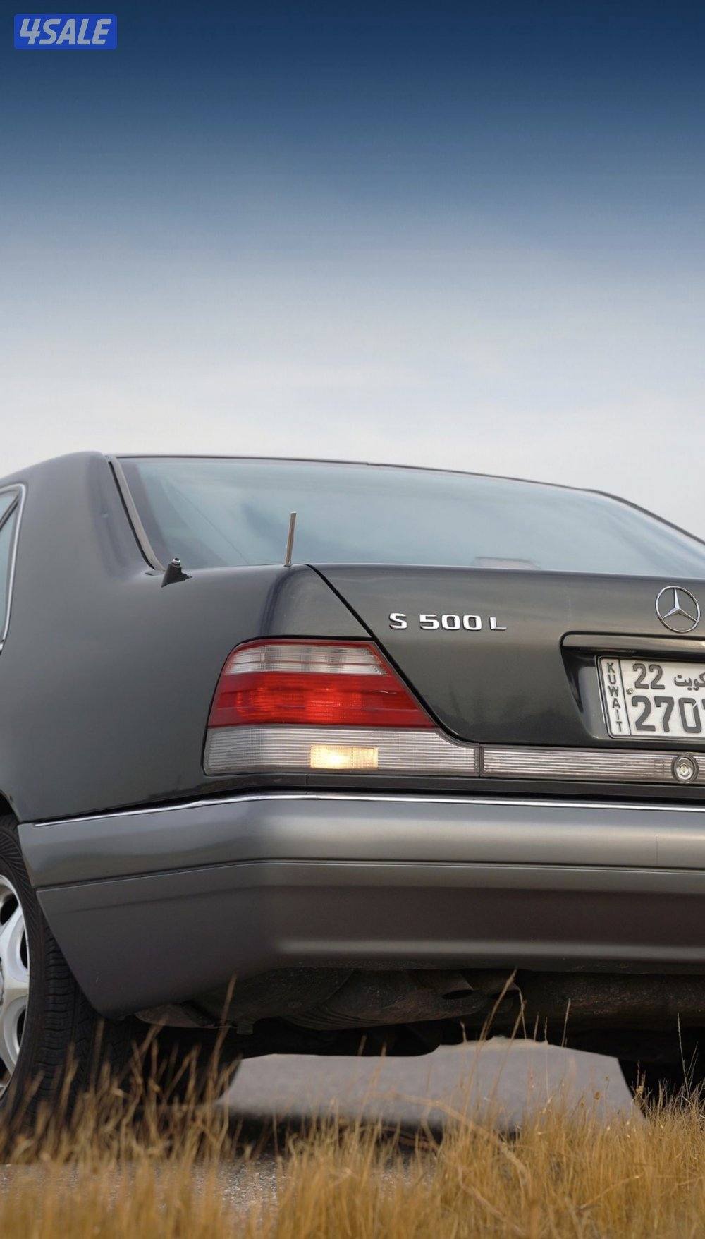 للبيع شبح مخزن 500 لارج بحاله نادره وارد كندا ماشى 168موديل 1995 وكاله3