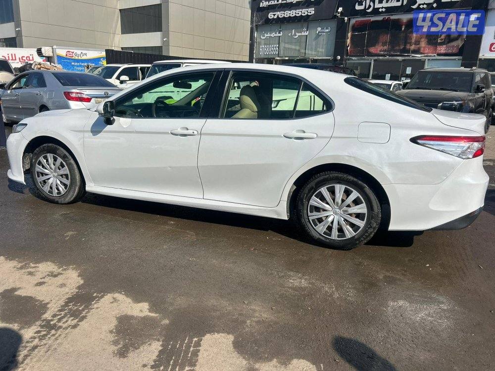 تيوتا كامرى.V4 -LE  موديل 2018 ماشى 302.000 k.m  وارد الساير3