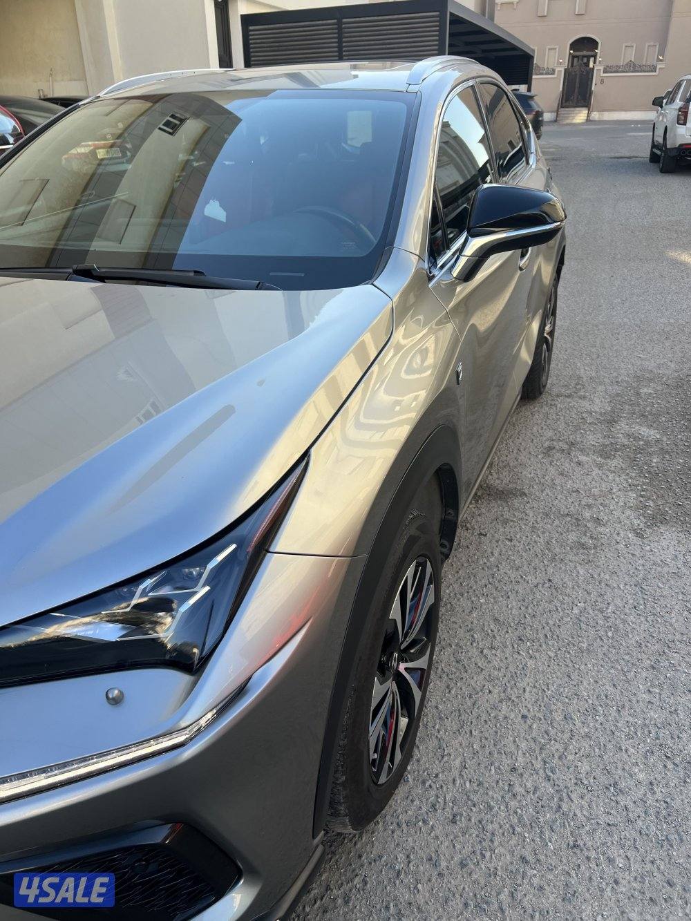 للبيع لكزس NX موديل ٢٠٢١3