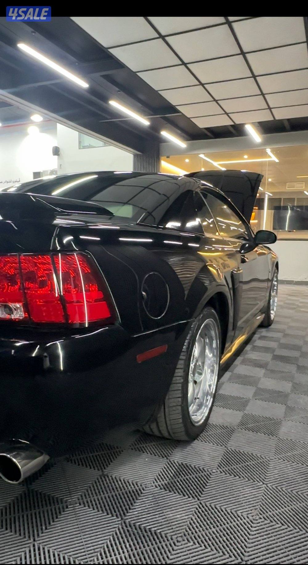 للبيع موستنغ 2003GT  قيرعادي 8 سلندر ماشي 220 كيلو2