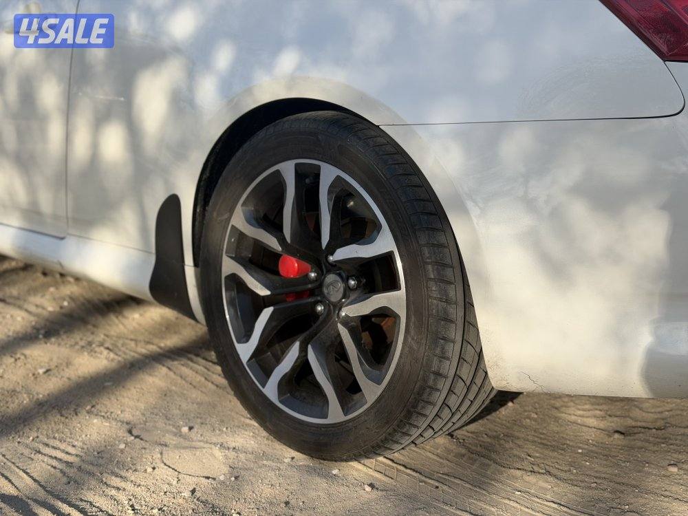 infiniti Q60 convertible 20163