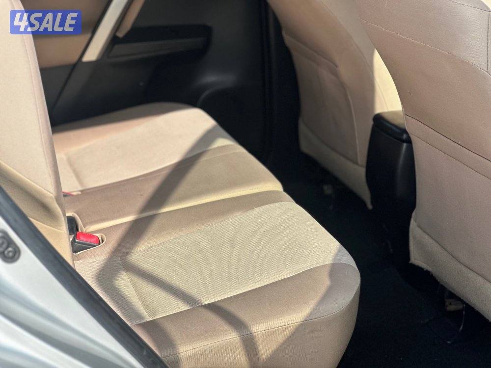 للبيع تويوتا راف فور ماشي ١٥٦ الف كيلو5