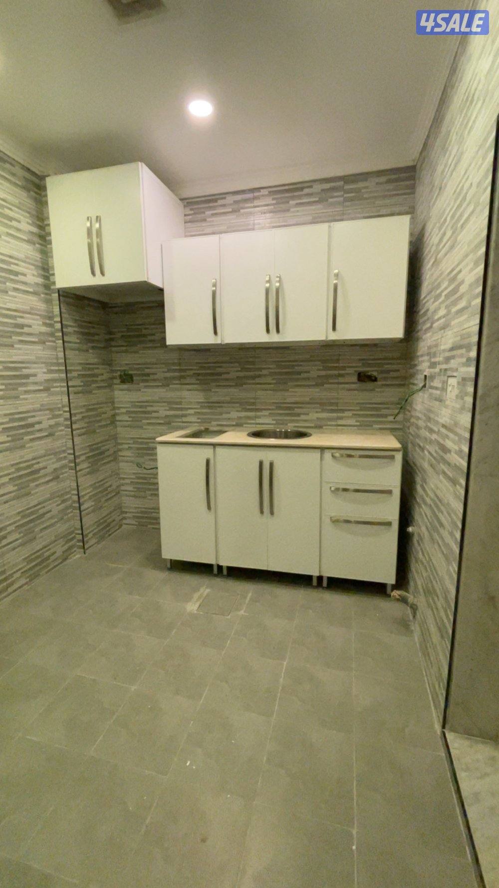 للبيع مطبخ نظيف0