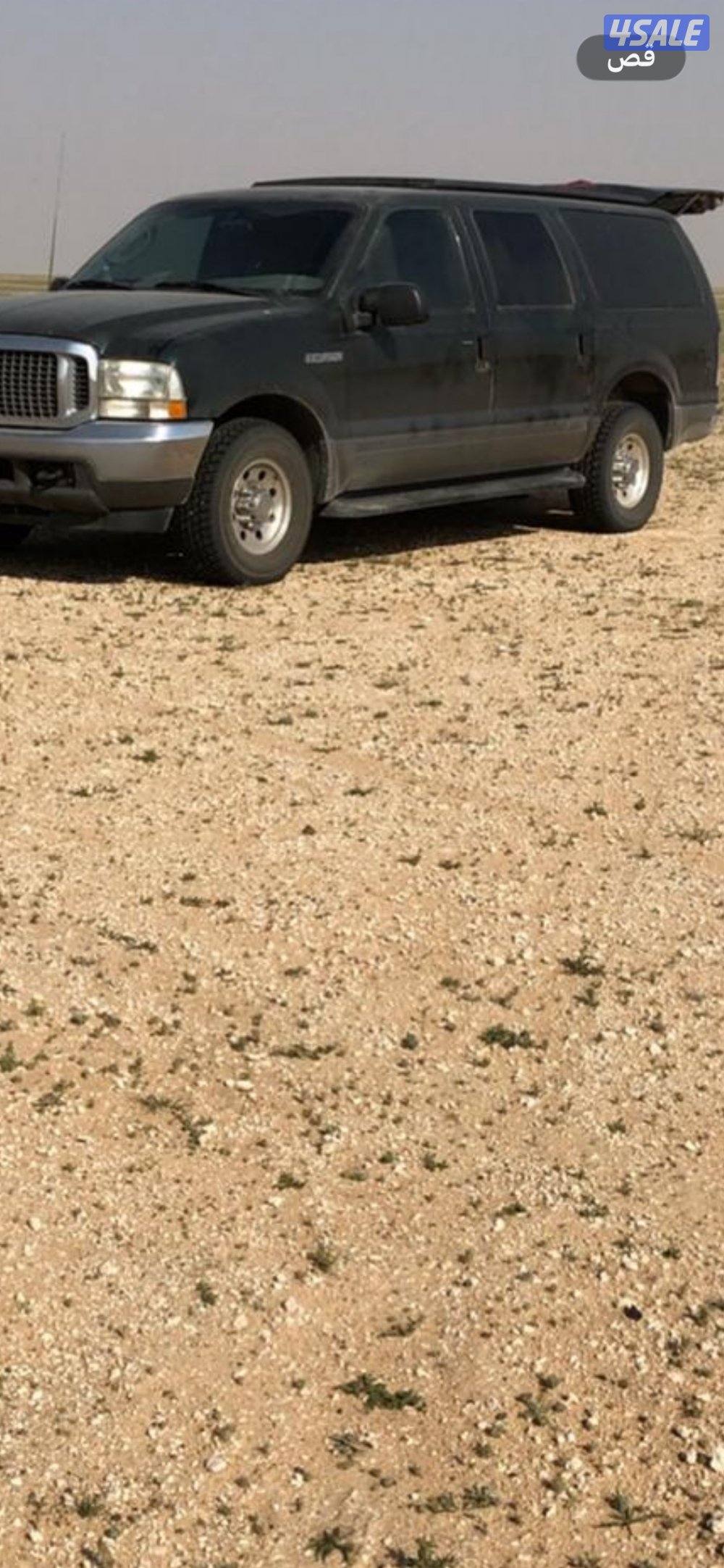 للبيع سيارتين 1- فورد فكتوريا 2- فورد اكسكيرجن0