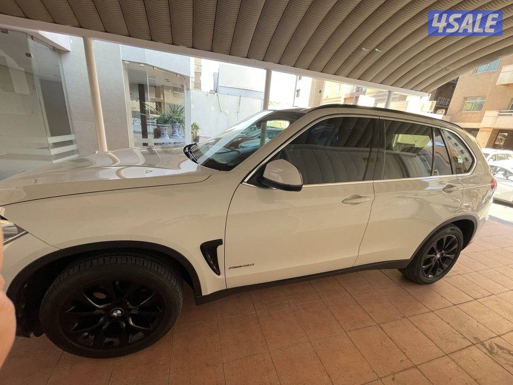 للبيع BMW x52